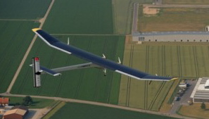 El Solar Impulse HB-SIA en vuelo