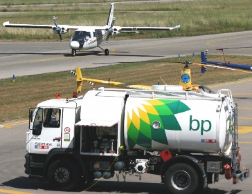 Suministro de combustible en el Aeropuerto de Sabadell