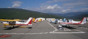 Aviones ligeros en el aeropuerto Pirineus - La Seu d'Urgell