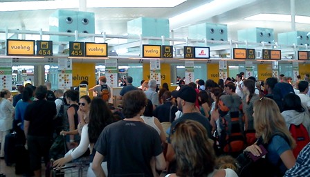 Pasajeros en el aeropuerto de Barcelona