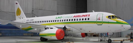 Lao Central pintura Superjet 100