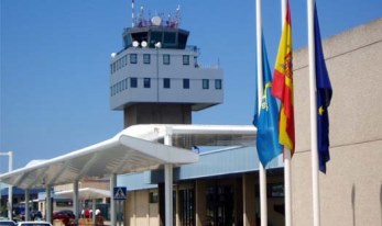 Torre de control del aeropuerto de Asturias