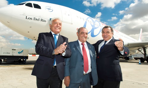 Los del Río, con Antonio Hidalgo y el A330-200