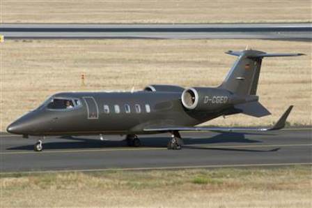 El Learjet 60 del cantante Bono