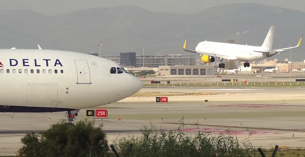 Operaciones aéreas en el Aeropuerto de Barcelena, en septiembre de 2015 / JFG