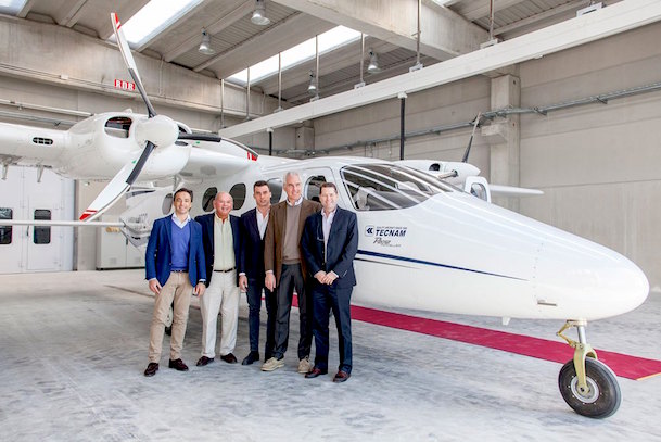 Directivos de Tecnam y Cape Air / Tecnam