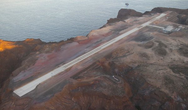 El aeropuerto de Santa Elena, fotografiado cuando se construía / Aeropuerto de Santa Elena.