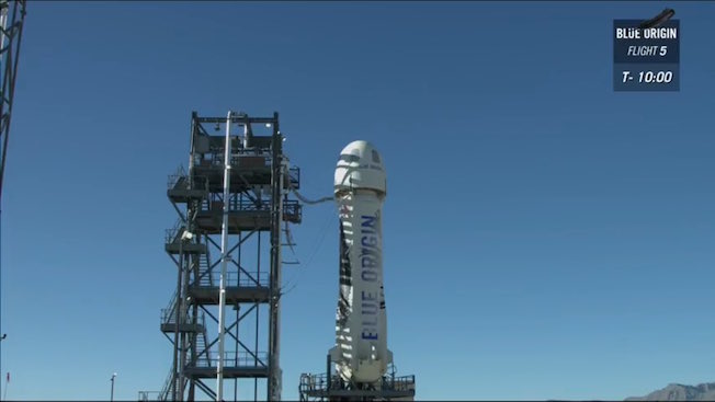 El cohete antes del lanzamiento / Blue Origin