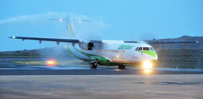 Llegada del ATR de Binter Cabo Verde al aeropuerto de Praia / Facebook del Gobierno de Cabo Verde