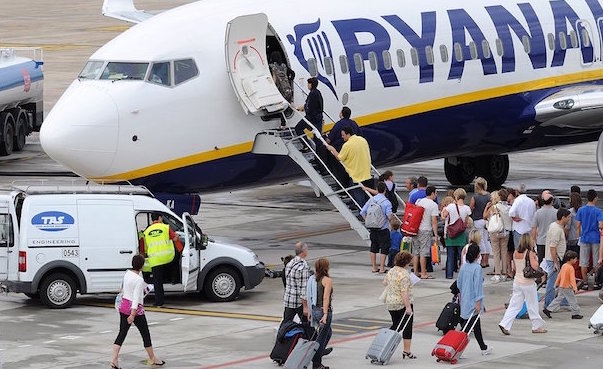 avisa a Ryanair que las nuevas condiciones de la plantilla de Girona incumplen la normativa laboral Aerotendencias