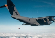 A400M y paracaidistas