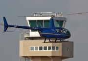 Robinson R44