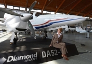 Diamond DA52