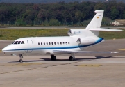 Falcon 900