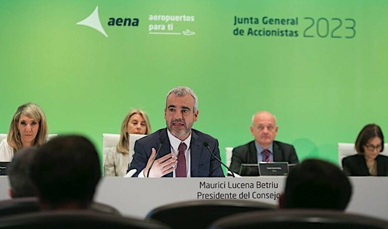Los accionistas de Aena aprueban la vuelta al pago de dividendo lo que ...